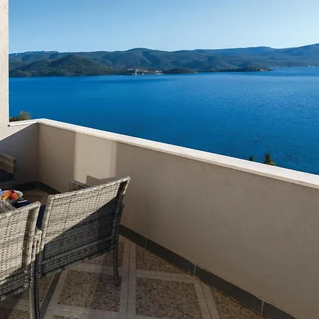 Apartment Awesome In With House Sea View *