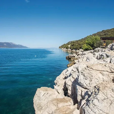 Daire One-bedroom With Sea View 05 Klek