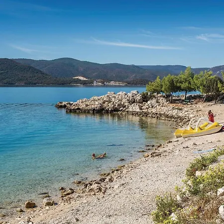 One-bedroom With Sea View 05 Daire