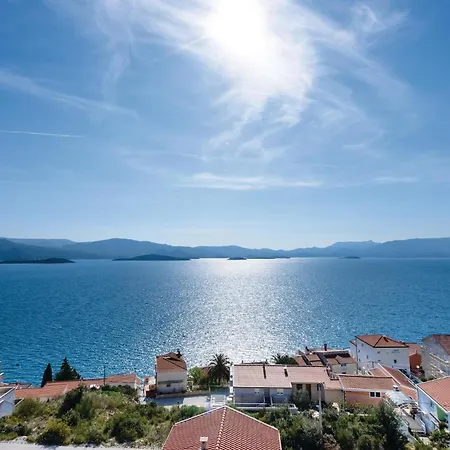 Awesome In With House Sea View
